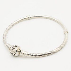 Authentic PANDORA Moments Barrel Clasp Charm Bracelet